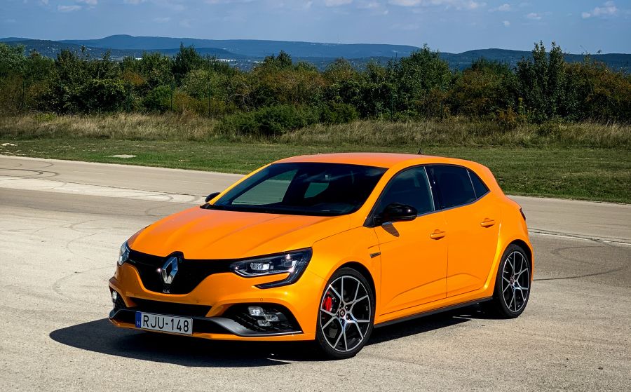 Ha az út a versenypálya - Renault Megane R.S. Trophy - STYLENEWS - Mobility - megane sport teszt, renault megane, renault megane r.s. trophy teszt, renault r.s. teszt, trophy teszt, 