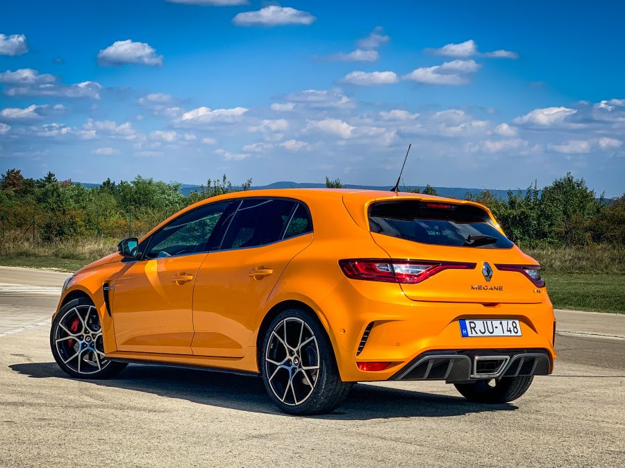 Ha az út a versenypálya - Renault Megane R.S. Trophy - STYLENEWS - Mobility - megane sport teszt, renault megane, renault megane r.s. trophy teszt, renault r.s. teszt, trophy teszt, 