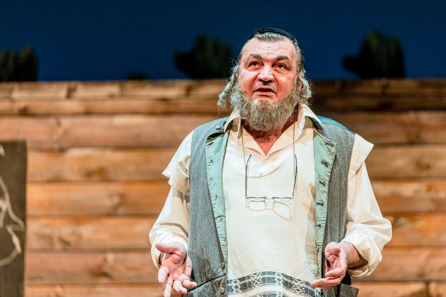 “Komikus szereplőt alakítani mindig hálás feladat” – Interjú Csankó Zoltánnal - STYLENEWS - Kultúr-kitérő - csankó zoltán, színész, 