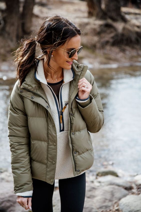 Stílusiskola: így viselj pufidzsekiket idén ősszel - DIVAT&STÍLUS - Stílusiskola - divat, outfit, pufi dzseki, stílus, 