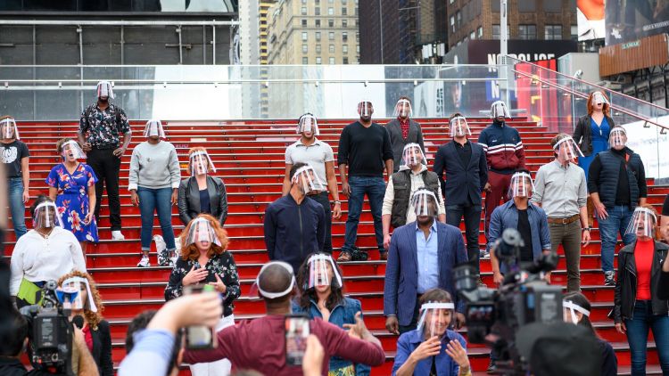 Újra együtt énekelt a Broadway közösség - STYLENEWS - Kultúr-kitérő - broadway, kultúra, new york, times square, 