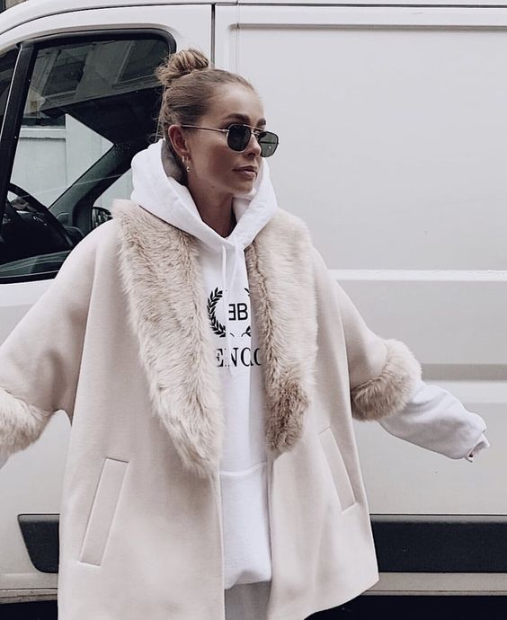 Stílusiskola: így viselj ősszel világos színek - DIVAT&STÍLUS - Stílusiskola - divat, outfit, ősz, stílus, világos, világos színek, 