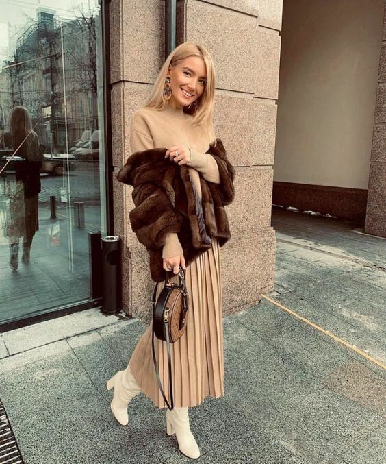 Stílusiskola: így viselj ősszel pliszírozott szoknyákat - DIVAT&STÍLUS - Stílusiskola - divat, outfit, pliszírozott szoknya, stílus, szoknya, 