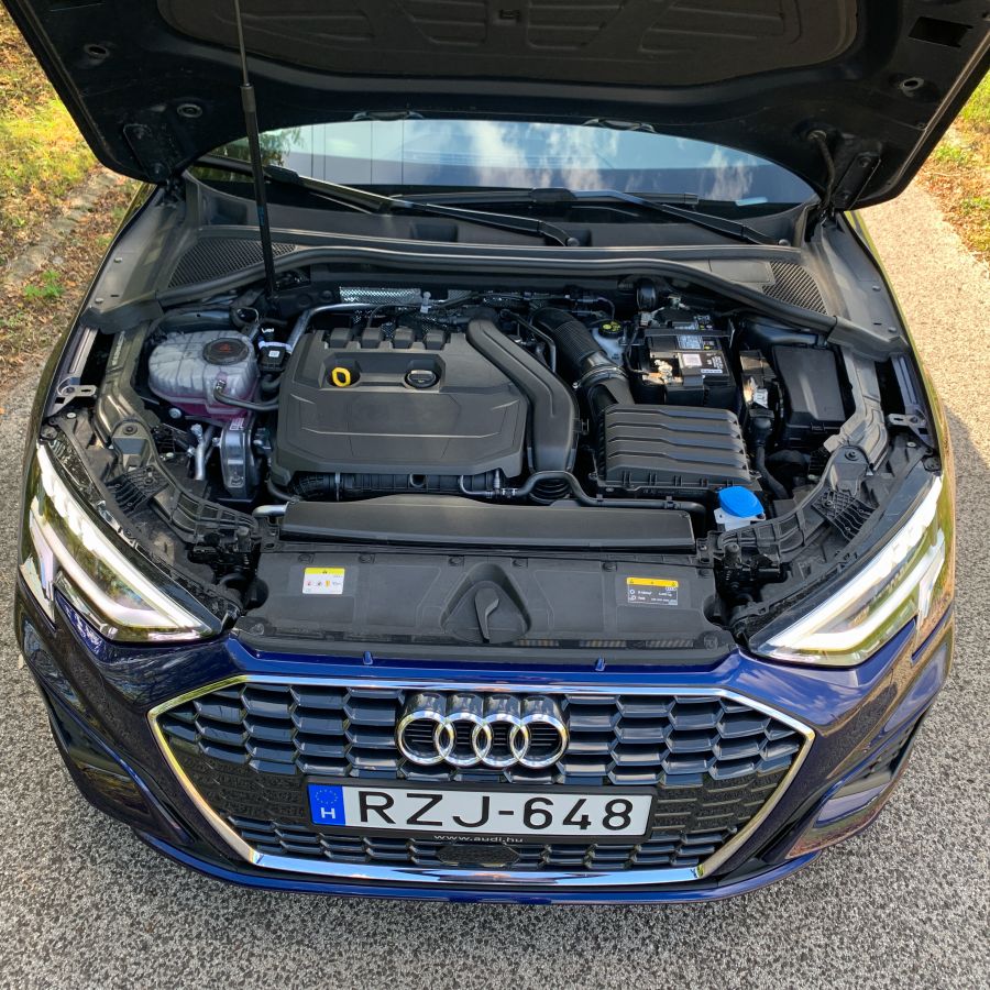 Városi Luxus – Audi A3 S line 35 TSFI - STYLENEWS - Mobility - A3 teszt, Audi, Audi A3 2020 teszt, Audi A3 5 ajtós benzines teszt, Audi A3 S line 35 TFSI teszt, Audi A3 S line teszt, Audi teszt, 