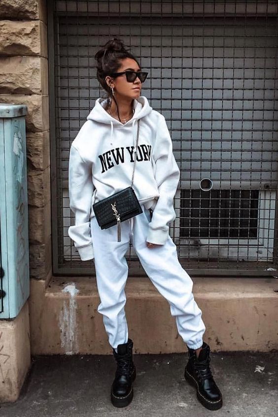 Stílusiskola: így viselj ősszel bakancsokat - DIVAT&STÍLUS - Stílusiskola - combcsizma, divat, outfit, stílus, 