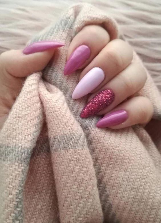 Top10: rózsaszín manikűr ötletek szürke őszi napokra - SZÉPSÉG -  - köröm, manikűr, rózsaszín, 