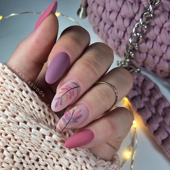 Top10: rózsaszín manikűr ötletek szürke őszi napokra - SZÉPSÉG -  - köröm, manikűr, rózsaszín, 