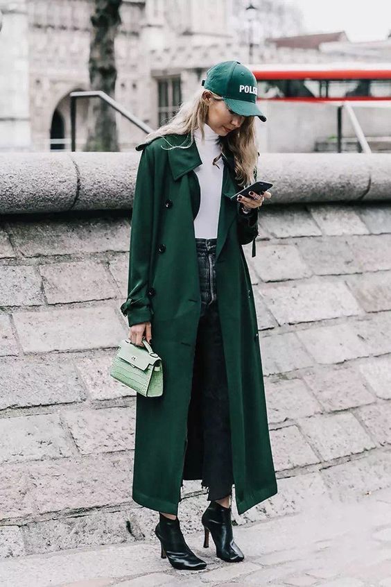 Stílusiskola: a zöld minden árnyalata ősszel - DIVAT&STÍLUS - Stílusiskola - árnyalat, divat, outfit, ősz, stílus, zöld, 