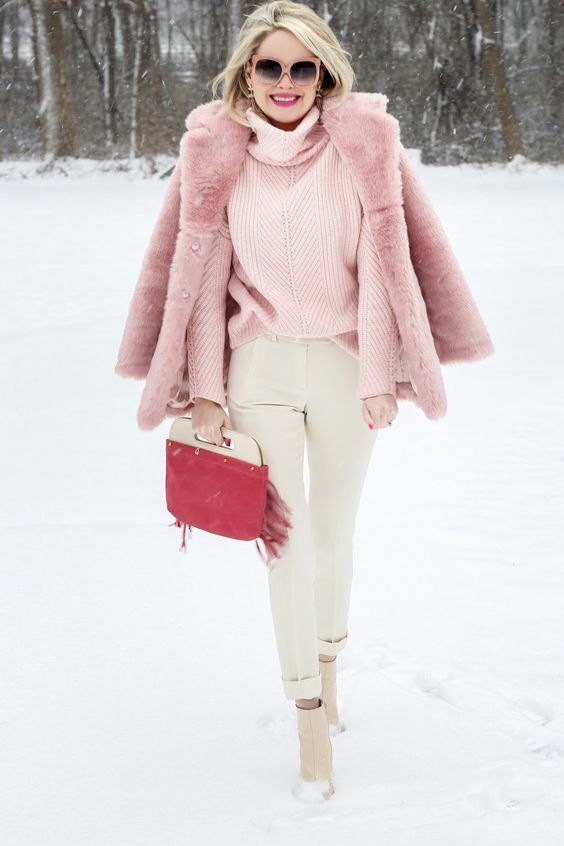 Stílusiskola: így viselj púder árnyalatokat télen - DIVAT&STÍLUS - Stílusiskola - divat, outfit, púder, tél, 