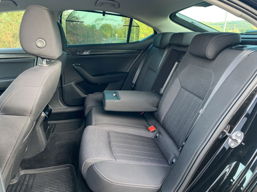 A környezetvédelmi miniszter – Skoda Superb iV Plug-in hybrid - STYLENEWS - Mobility - skoda PHEV teszt, skoda superb, Supeb hibrid teszt, superb 2020 teszt, superb iV Plug-in hybrid teszt, superb plugin teszt, 