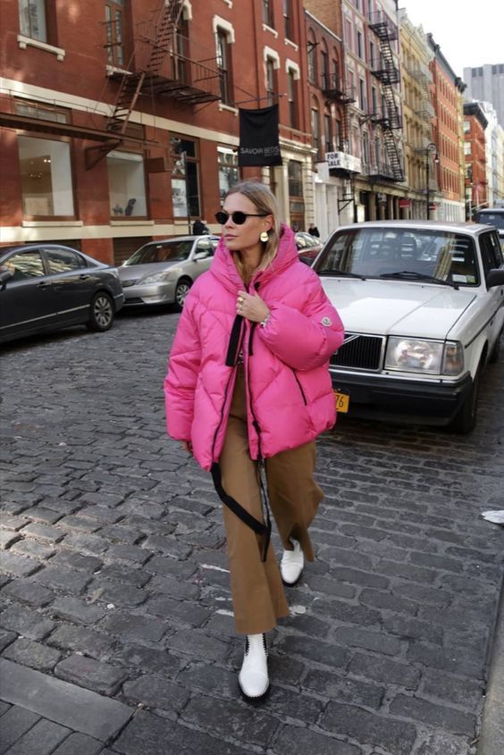 Stílusiskola: dobd fel a sötét téli napokat egy kis rózsaszínnel - DIVAT&STÍLUS - Stílusiskola - divat, outfit, rózsaszín, stílus, 