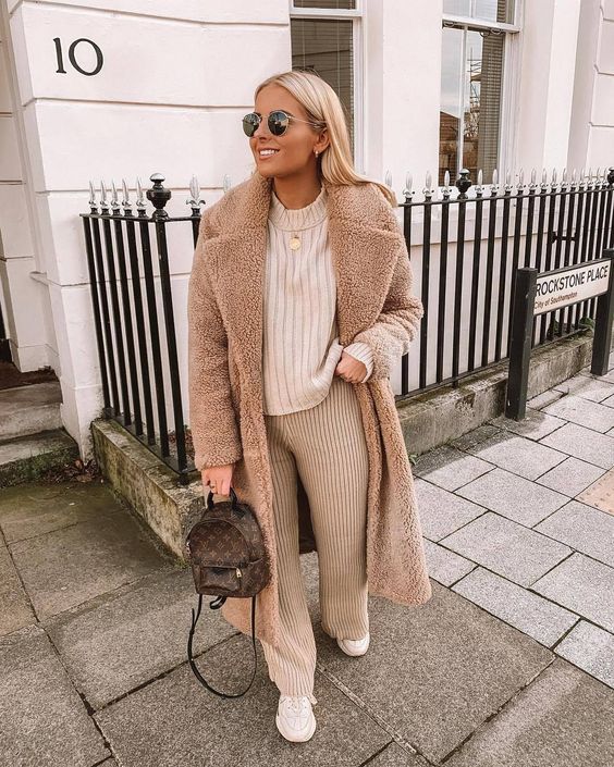 Stílusiskola: nude szettek borús napokra - DIVAT&STÍLUS - Stílusiskola - divat, nude, outfit, stílus, tél, 