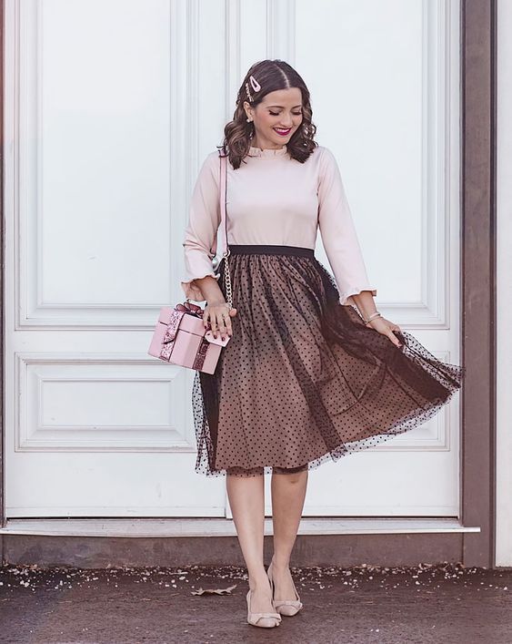 Stílusiskola: karácsonyi outfitek rózsaszínnel - DIVAT&STÍLUS - Stílusiskola - divat, karácsony, outfit, rózsaszín, stílus, 