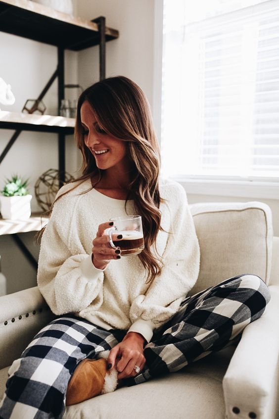 Stílusiskola: így lehetsz csinos otthon - DIVAT&STÍLUS - Stílusiskola - divat, karácsony, otthon, outfit, stílus, ünnep, 