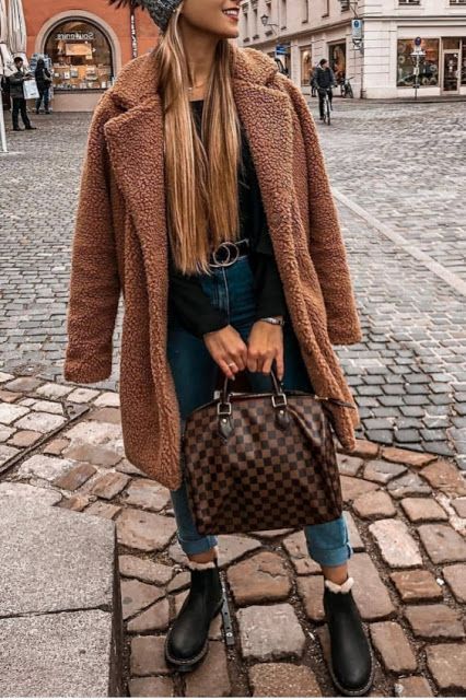 Stílusiskola: így viselj barna teddy coatokat - DIVAT&STÍLUS - Stílusiskola - barna, divat, outfit, stílus, teddy coat, 