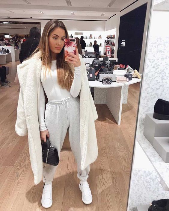 Stílusiskola: fehér outfitek téli napokra - DIVAT&STÍLUS - Stílusiskola - 