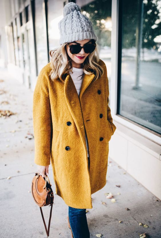 Stílusiskola: mustársárga - így tűnj ki a tömegből januárban - DIVAT&STÍLUS - Stílusiskola - divat, mustársárga, outfit, sárga, stílus, 