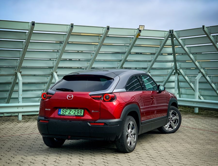 Az autó, amely nem elektromos akart lenni, de az lett – Mazda MX-30 - STYLENEWS - Mobility - elektromos mazda, mazda mx-30, mazda mx30 teszt, mx30 teszt, 
