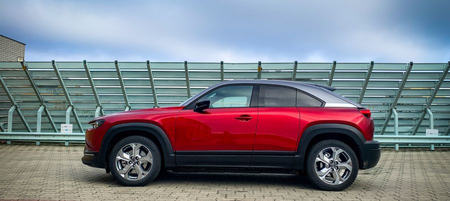 Az autó, amely nem elektromos akart lenni, de az lett – Mazda MX-30 - STYLENEWS - Mobility - elektromos mazda, mazda mx-30, mazda mx30 teszt, mx30 teszt, 