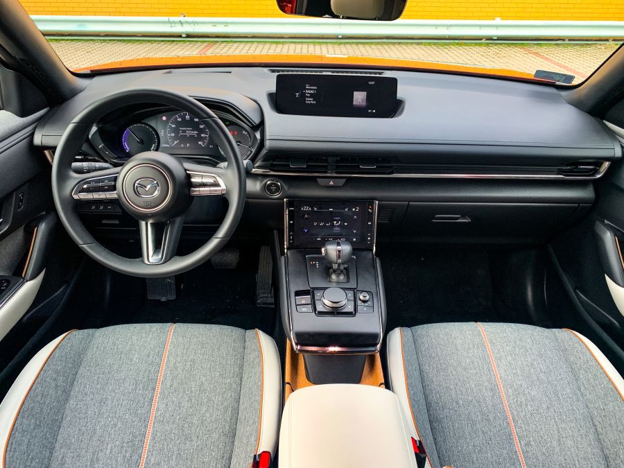 Az autó, amely nem elektromos akart lenni, de az lett – Mazda MX-30 - STYLENEWS - Mobility - elektromos mazda, mazda mx-30, mazda mx30 teszt, mx30 teszt, 