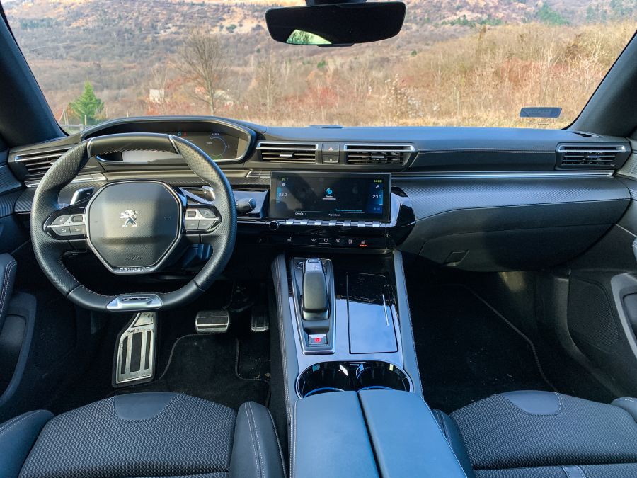 Zongorázd a különbséget – Peugeot 508 1.6 PureTech PHEV FWD GT Line - STYLENEWS - Mobility - 508 phev gt-line teszt, 508 teszt, peugeot 508 1%2C6gt line teszt, peugeot 508 teszt, 