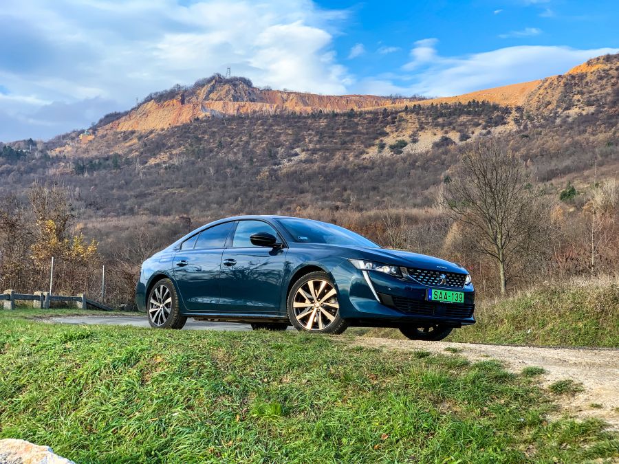 Zongorázd a különbséget – Peugeot 508 1.6 PureTech PHEV FWD GT Line - STYLENEWS - Mobility - 508 phev gt-line teszt, 508 teszt, peugeot 508 1%2C6gt line teszt, peugeot 508 teszt, 