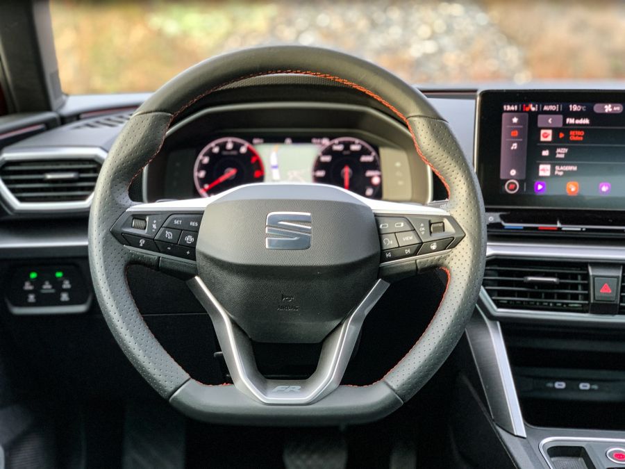 Leonparádé – Seat Leon kombi 1.5 TSI DSG mHEV - STYLENEWS - Mobility - leon 2020 1.5 TSI DSG teszt, seat leon, seat leon 2020 teszt, Seat leon kombi, Seat leon kombi teszt 2020, 