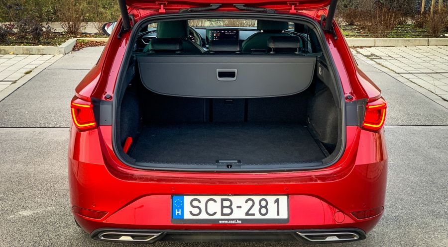 Leonparádé – Seat Leon kombi 1.5 TSI DSG mHEV - STYLENEWS - Mobility - leon 2020 1.5 TSI DSG teszt, seat leon, seat leon 2020 teszt, Seat leon kombi, Seat leon kombi teszt 2020, 