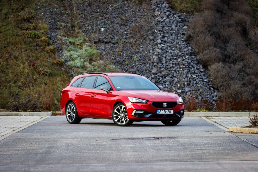 Leonparádé – Seat Leon kombi 1.5 TSI DSG mHEV - STYLENEWS - Mobility - leon 2020 1.5 TSI DSG teszt, seat leon, seat leon 2020 teszt, Seat leon kombi, Seat leon kombi teszt 2020, 