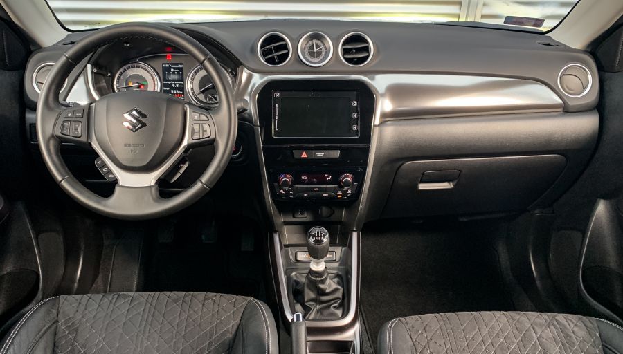 A nehéz kérdés – Suzuki SX4 S-Cross GLX vs. Suzuki Vitara GLX - STYLENEWS - Mobility - suzuki sx4 scross glx, suzuki teszt, suzuki vitara glx, vitara sx4 összehasonlító teszt, vitara vs sx4 scross teszt, 