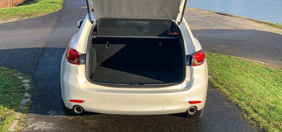 Nem csak pirosban szép – Mazda 6 G-194 100th Anniversary - STYLENEWS - Mobility - mazda 6, mazda 6 2020, mazda 6 g-194 teszt, mazda6 100th anniversary teszt, mazda6 teszt, 