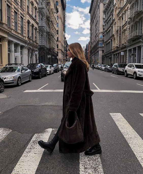 Stílusiskola: így viselj télen outfiteket barnával - DIVAT&STÍLUS - Stílusiskola - barna, divat, outfit, stílus, 