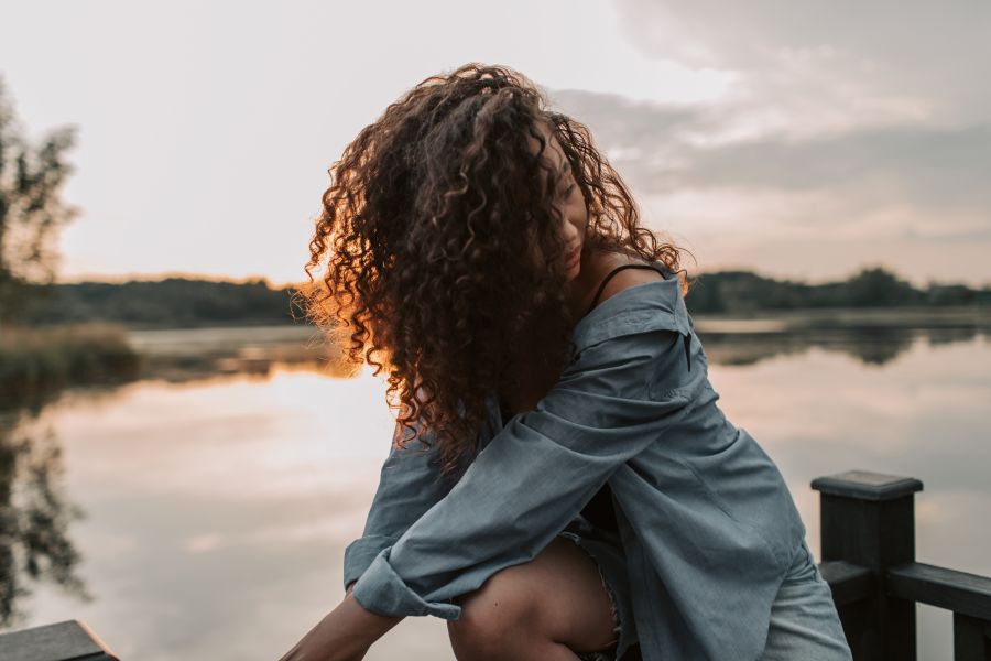 5 introvertált személyiségjegy, mely megnehezíti a randizást - KERESD A NŐT  - Fesztelen mindennapok - introvertált, randik, személyiség, 