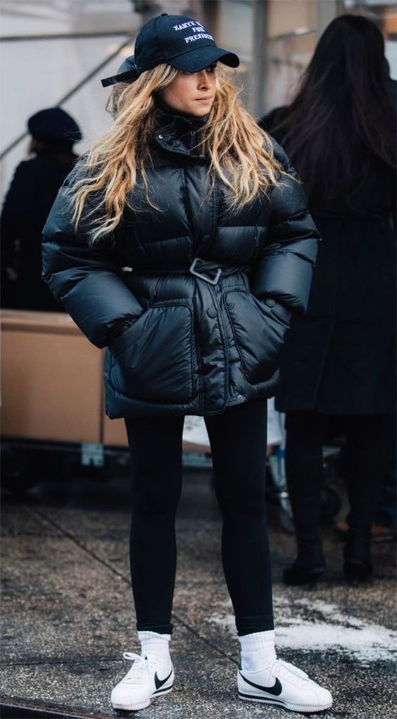 Stílusiskola: dobd fel az outfit-ed baseball sapkával - DIVAT&STÍLUS - Stílusiskola - baseball sapka, divat, outfit, stílus, tél, 