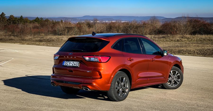 Hybrid is, dízel is – Ford Kuga 2.0 EcoBlue mHEV ST-Line X M6 - STYLENEWS - Mobility - Ford Kuga 2.0 EcoBlue mHEV ST-Line teszt, ford kuga 2020, ford kuga dízel  MHEV teszt, ford kuga EcoBlue teszt, Ford SUV teszt, 