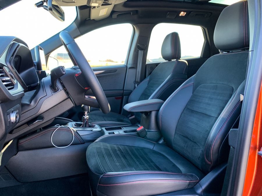 Hybrid is, dízel is – Ford Kuga 2.0 EcoBlue mHEV ST-Line X M6 - STYLENEWS - Mobility - Ford Kuga 2.0 EcoBlue mHEV ST-Line teszt, ford kuga 2020, ford kuga dízel  MHEV teszt, ford kuga EcoBlue teszt, Ford SUV teszt, 