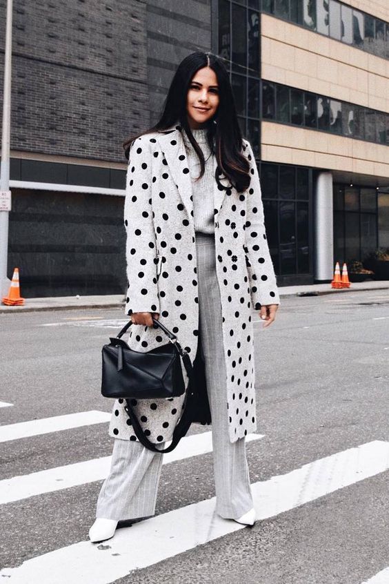 Stílusiskola: így viselj pöttyös ruhadarabokat - DIVAT&STÍLUS - Stílusiskola - divat, outfit, pöttyös, stílus, 