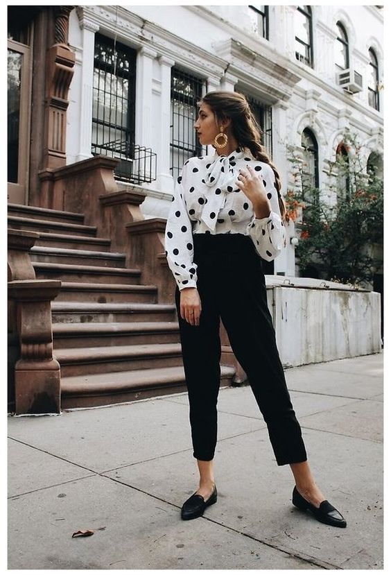 Stílusiskola: így viselj pöttyös ruhadarabokat - DIVAT&STÍLUS - Stílusiskola - divat, outfit, pöttyös, stílus, 