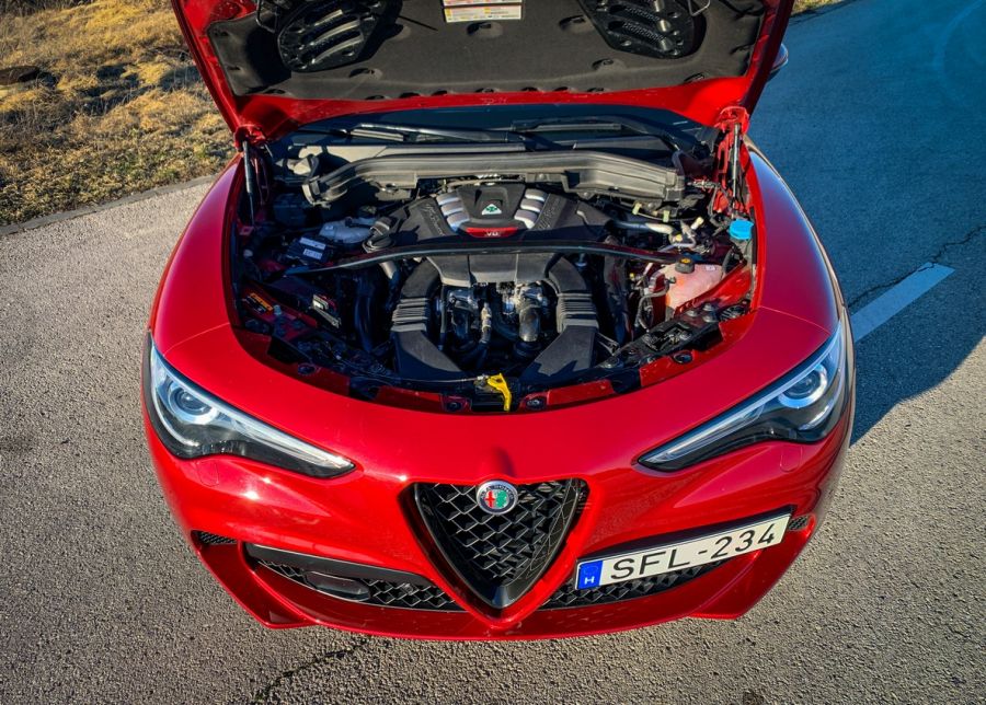 StelviQrVajó – Alfa Romeo Stelvio QV - STYLENEWS - Mobility - alfa romeo stelvio qv teszt, stelvio alfa, stelvio quadrifoglio, stelvio qv, stelvio teszt, 