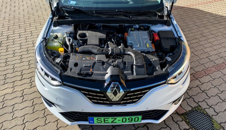 Aki kimarad, az lemarad – Renault Megane Grandtour e-Tech Plug-in hybrid - STYLENEWS - Mobility - megane phev teszt, megane plug-in hybrid teszt, megane teszt, renault megane grandtour etech plug-in hybrid teszt, renault phev eTech, 