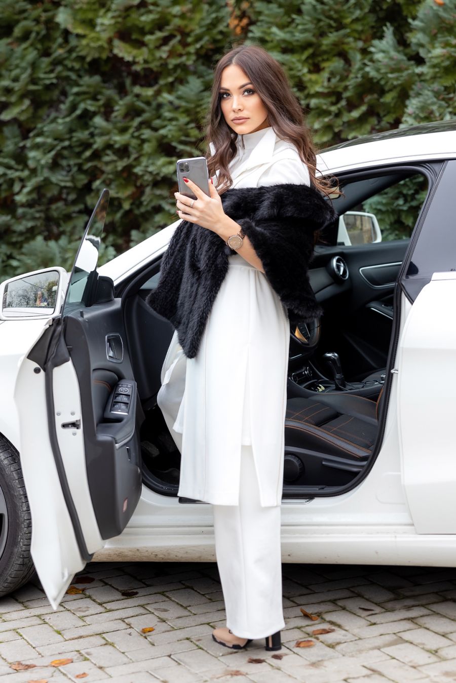 SheGlows: Kényelmes, mégis elegáns - Stílusos outfit ötletek a home office idejére - STYLENEWS - Aktuális - divat, elegancia, home office, kényelem, sheglows, stílus, 