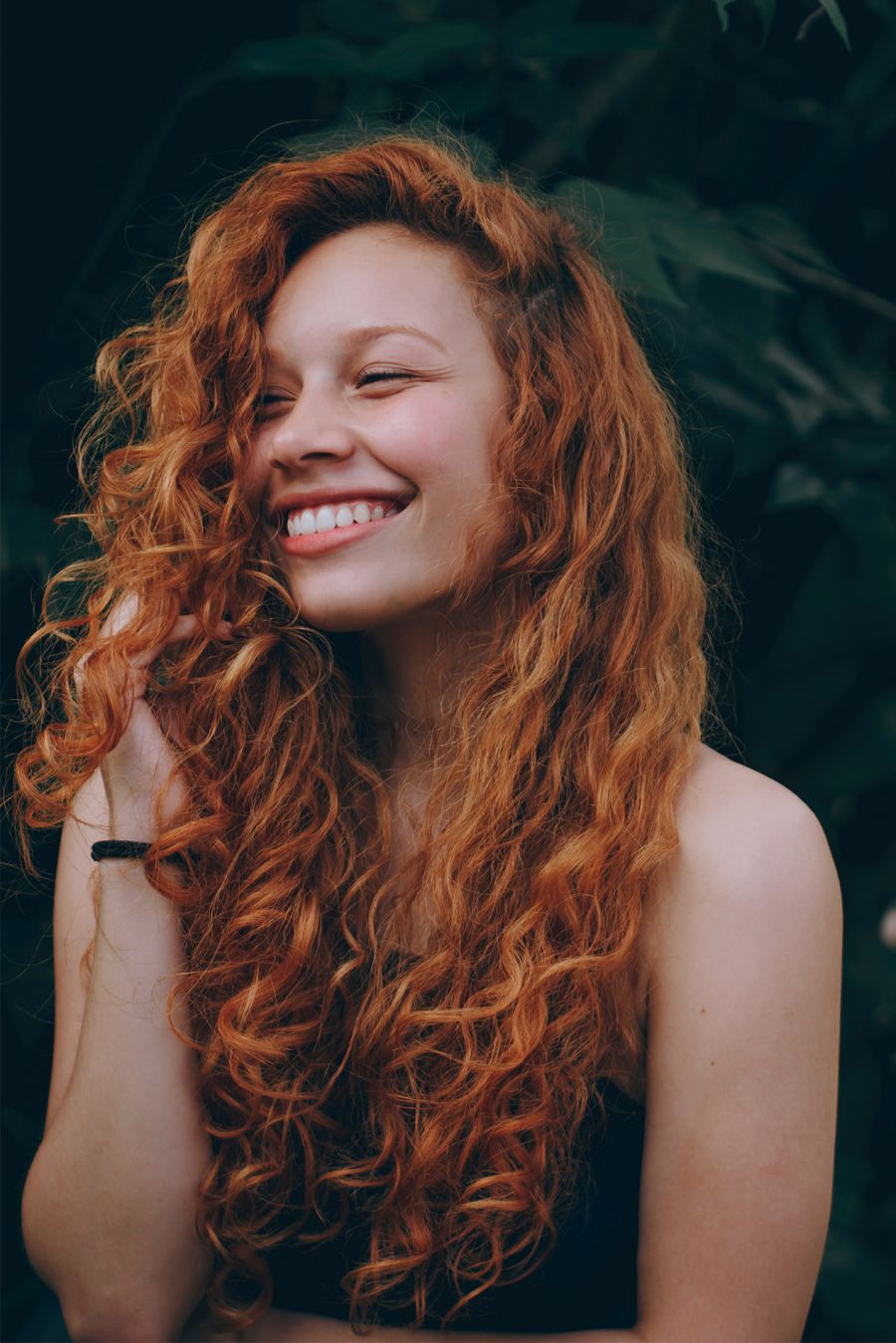 A tavasz menő hajszín trendjét a Netflix egyik népszerű sorozata inspirálta - SZÉPSÉG - Hajápolás  - hajfestés, tavaszi hajtrend, vörös haj, 