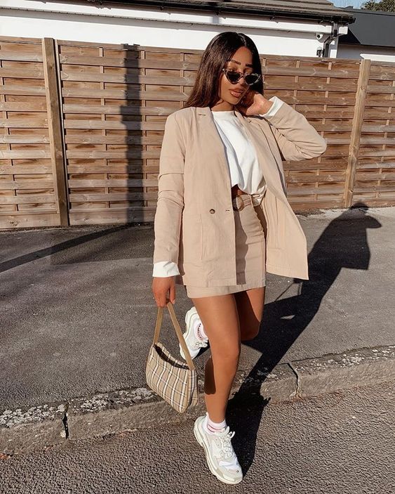 Stílusiskola: így kombinálj sportos és elegáns darabokat - DIVAT&STÍLUS - Stílusiskola - divat, elegáns, outfit, sportos, stílus, 