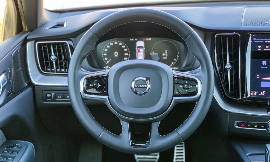 Életszerűre hangolva – Volvo XC60 T6 Recharge plug-in hybrid - STYLENEWS - Mobility - volvo xc60, Volvo XC60 plug-in hybrid teszt, Volvo XC60 T6 Recharge teszt, volvo xc60 teszt, 