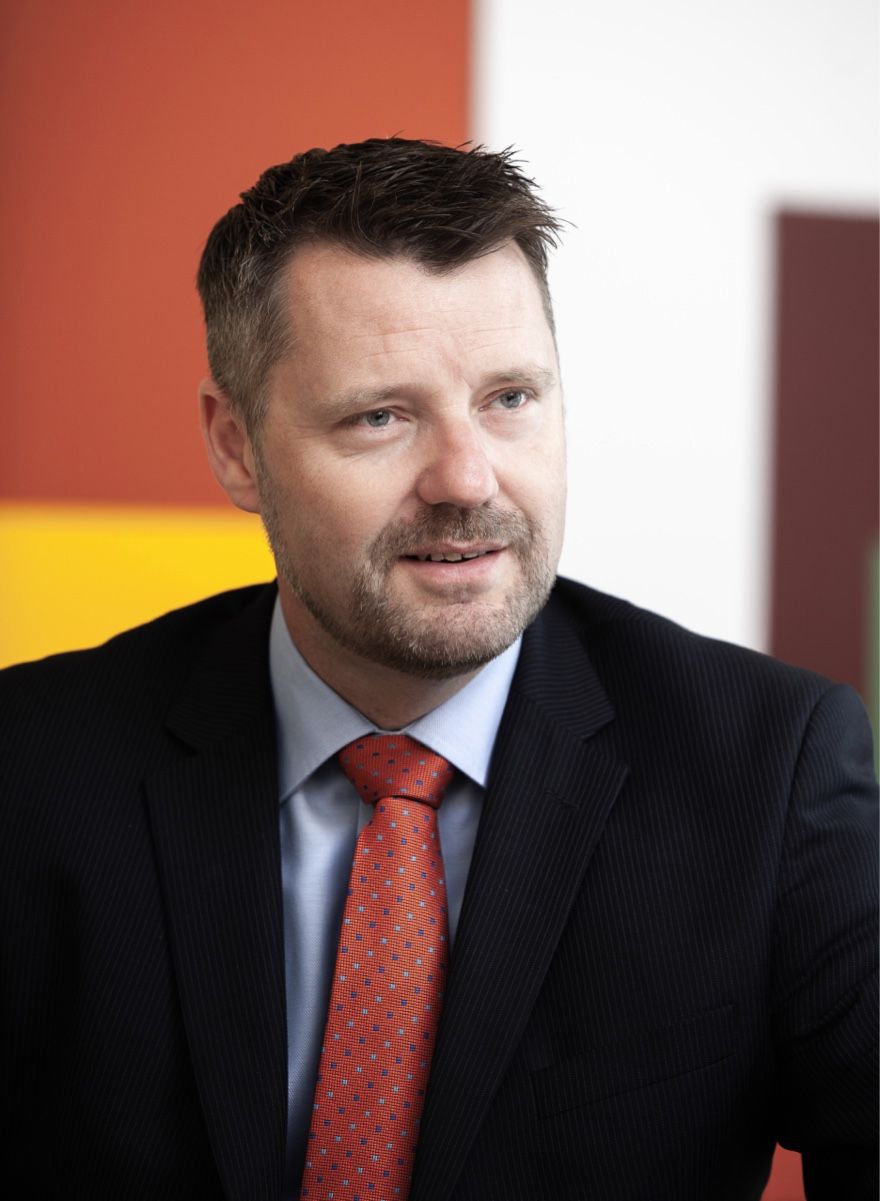 Minden gyerekem egyformán szeretem – interjú Andrew Presttel, a Wallis Automotive Europe Ügyvezetőjével - STYLENEWS - STYLELIFE - Andrew Prest riport, Isuzu, Jaguar, LAnd Rover, opel, ssangyong, WAE Andrew Prest interjú, wae cee kft, 