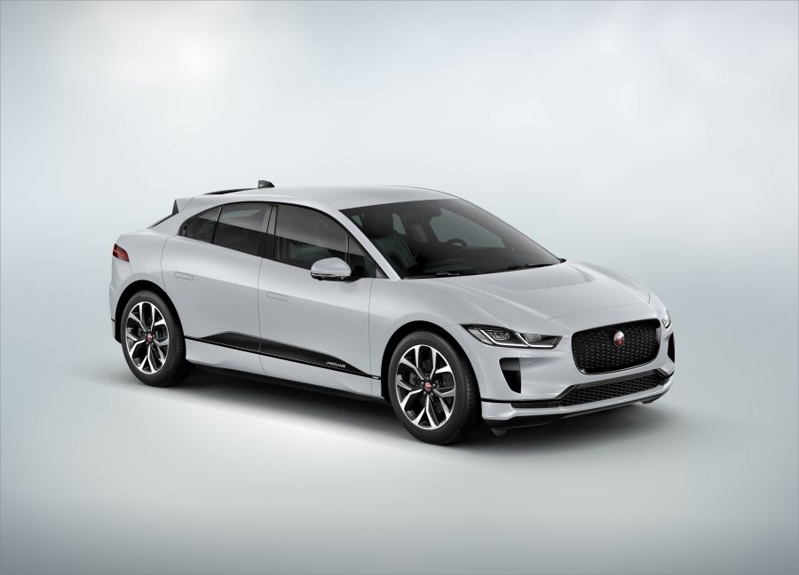 Minden gyerekem egyformán szeretem – interjú Andrew Presttel, a Wallis Automotive Europe Ügyvezetőjével - STYLENEWS - STYLELIFE - Andrew Prest riport, Isuzu, Jaguar, LAnd Rover, opel, ssangyong, WAE Andrew Prest interjú, wae cee kft, 