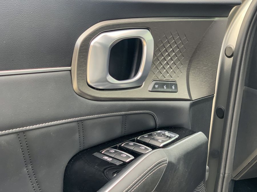 A KIA megérkezett, majd le is hagyott mindenkit – KIA Sorento 230 Hybrid - STYLENEWS - Mobility - kia sorento, kia sorento 230 hybrid teszt, sorento 2021 teszt, sorento hybrid teszt, sorento teszt, 