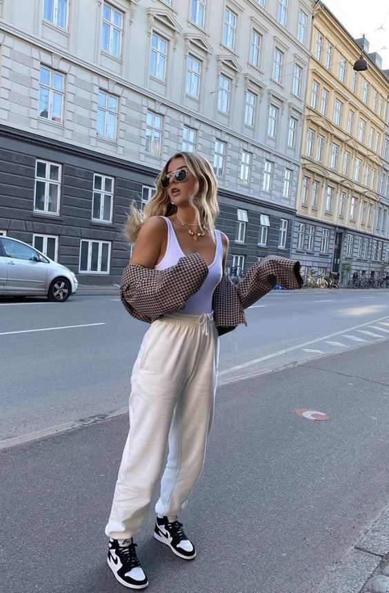 Stílusiskola: kényelmes és csinos outfitek tavaszra - DIVAT&STÍLUS - Stílusiskola - csinos, divat, kényelmes, outfit, stílus, 