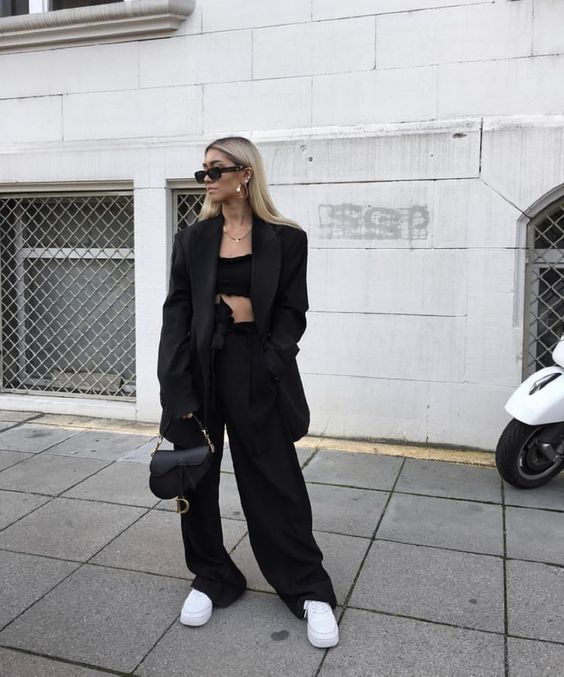 Stílusiskola: így viselj fekete blézereket - DIVAT&STÍLUS - Stílusiskola - blézer, divat, fekete blézer, outfit, stílus, 