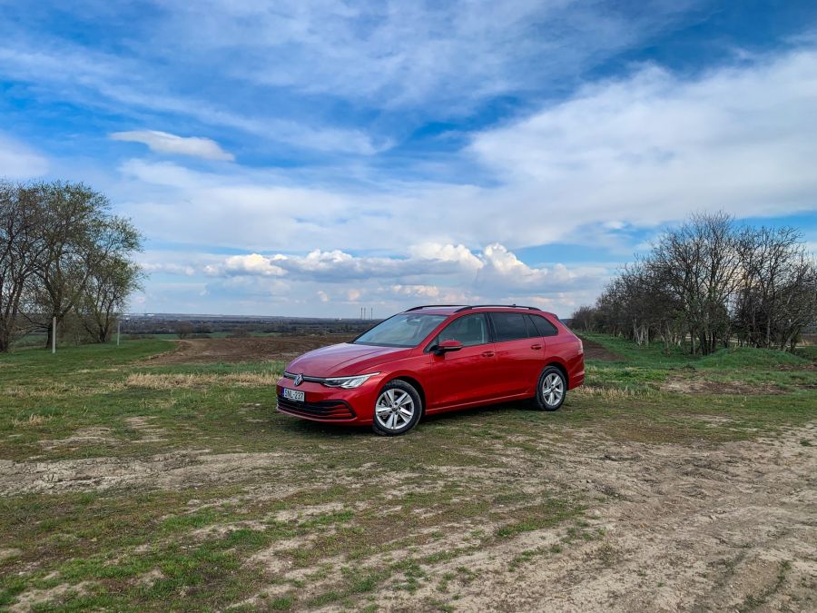 Ami kell! – Volkswagen Golf 8 Variant 1.5 eTDI Life - STYLENEWS - Mobility - 